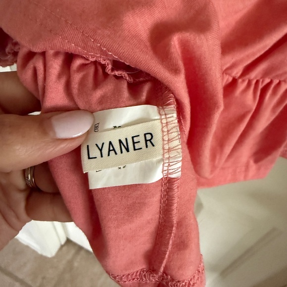 Sleeveless Pink Peplum Top - Picture 3 of 4